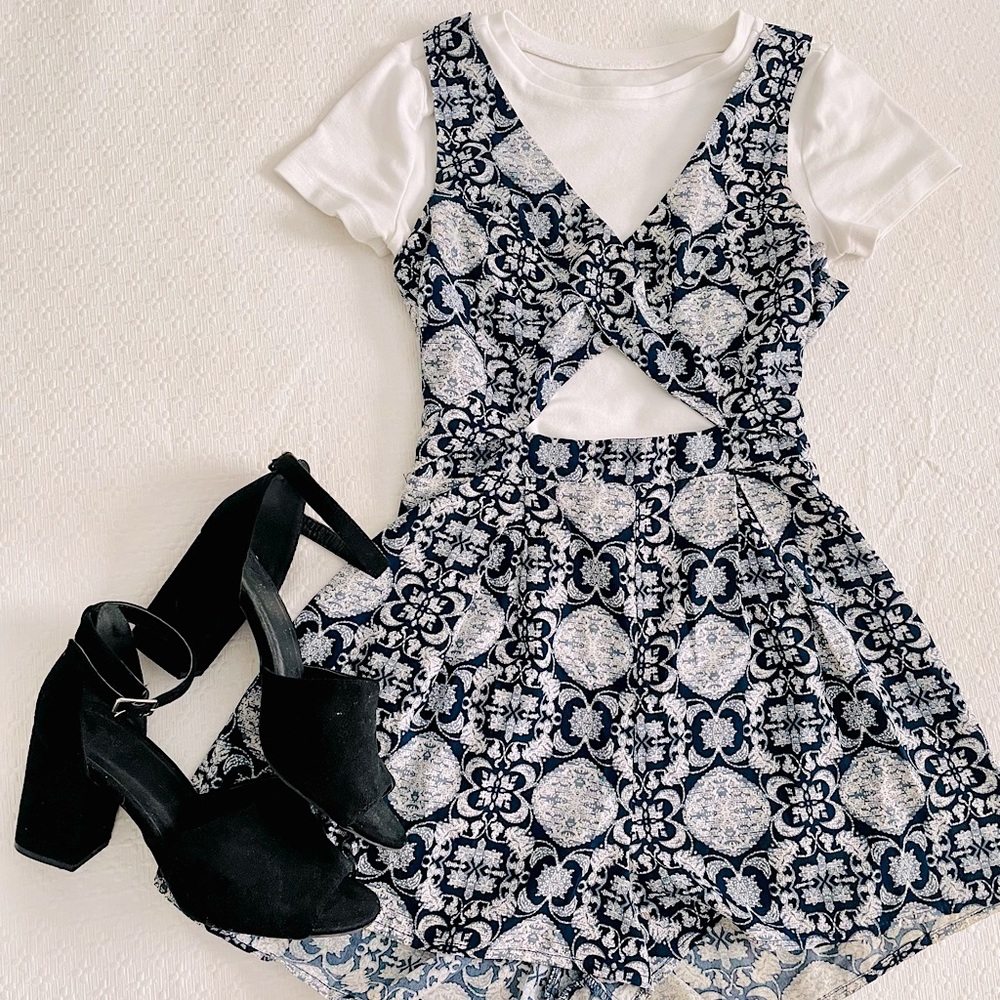 Blue Patterned Romper 😍